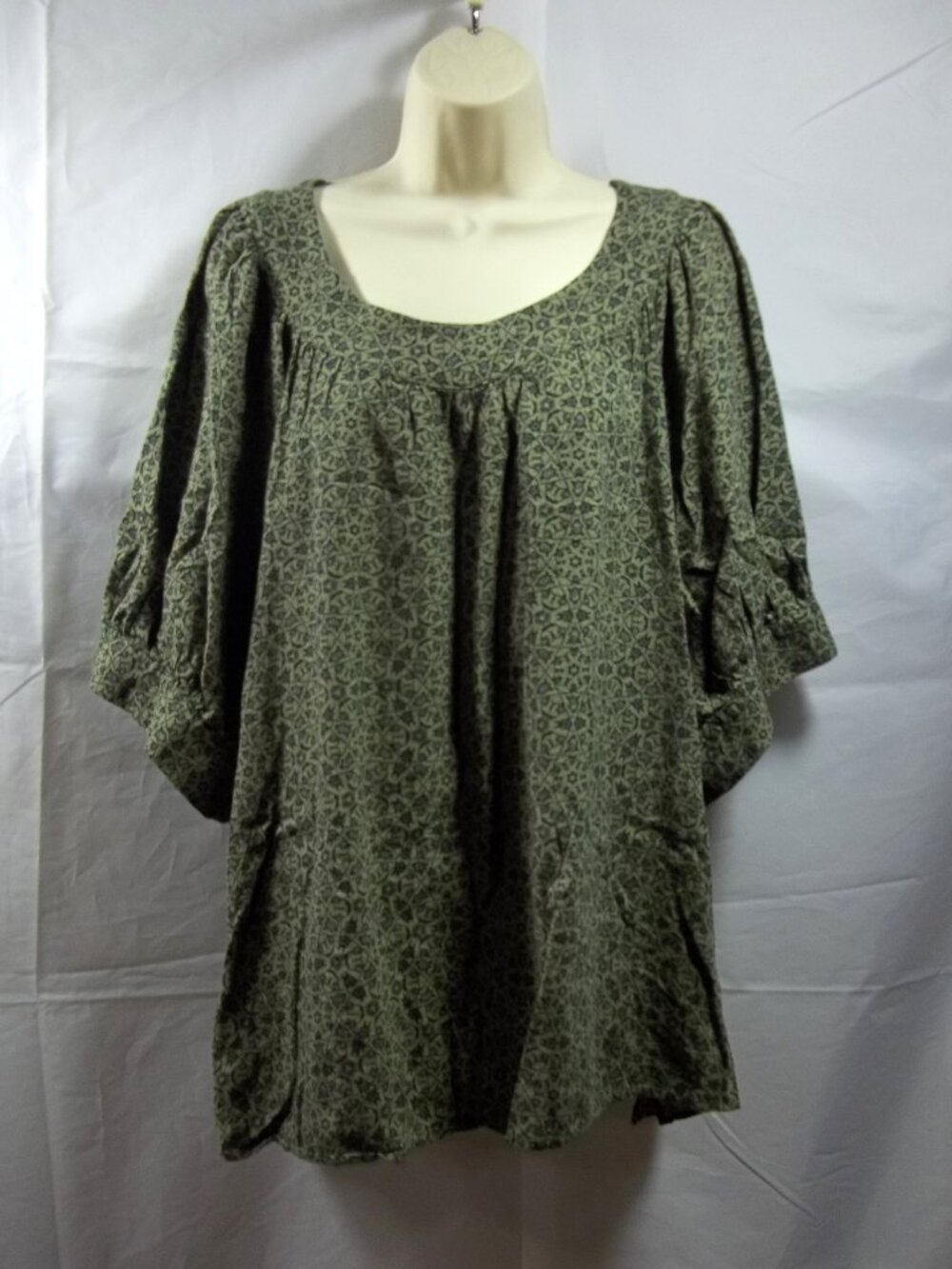 CJ Banks Womens Top Shirt Blouse Plus Size 3X Floral Pleated Green Blue